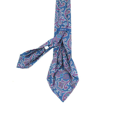 Cravatta a 7 pieghe pattern damascato in bordò su fondo blue navy