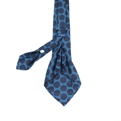Cravatta a 7 pieghe Fatta a mano con pattern a bolli nelle sfumature del Blue classic  e  jeans
